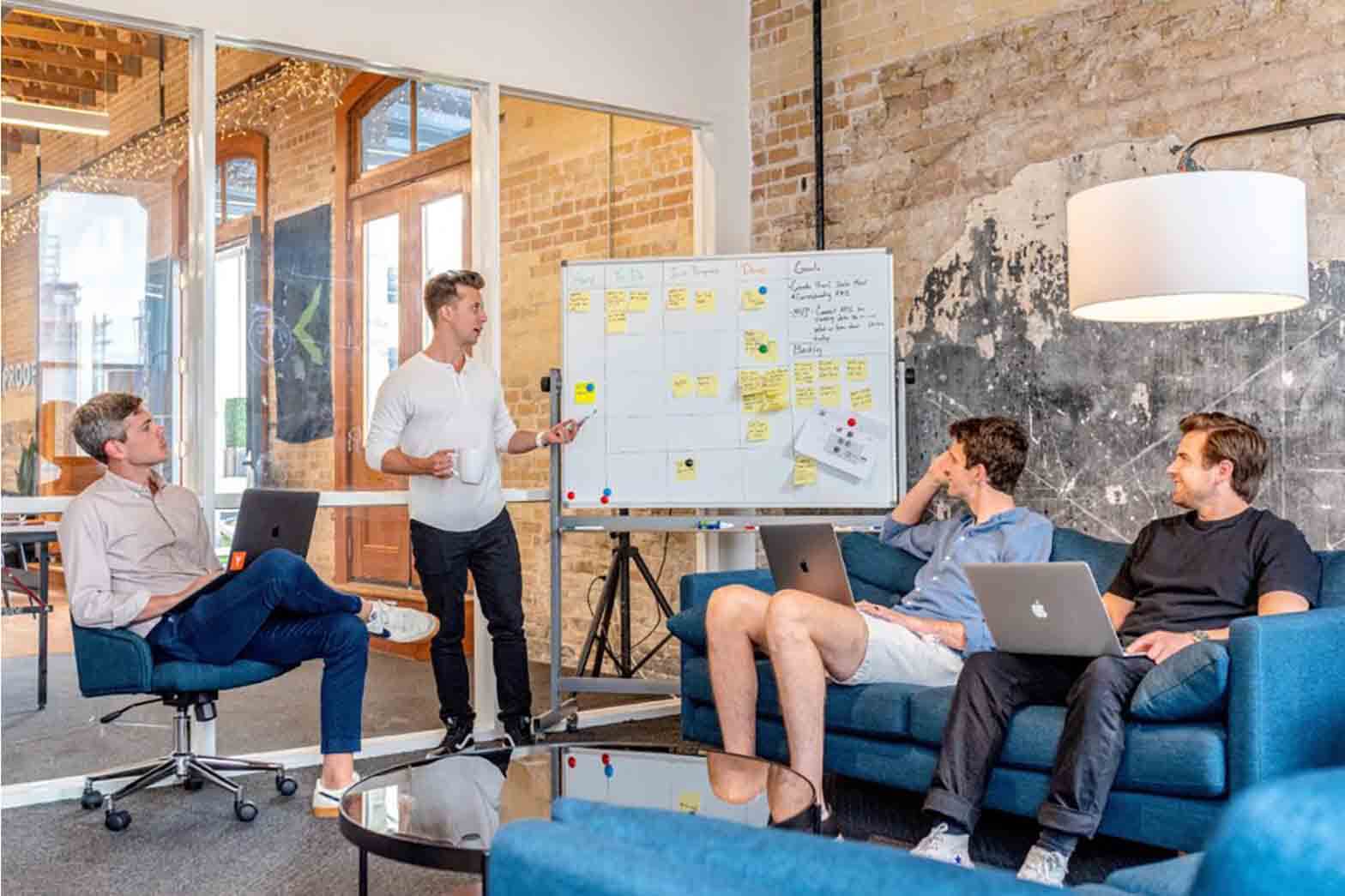 Hommes Groupe Travail Présentation